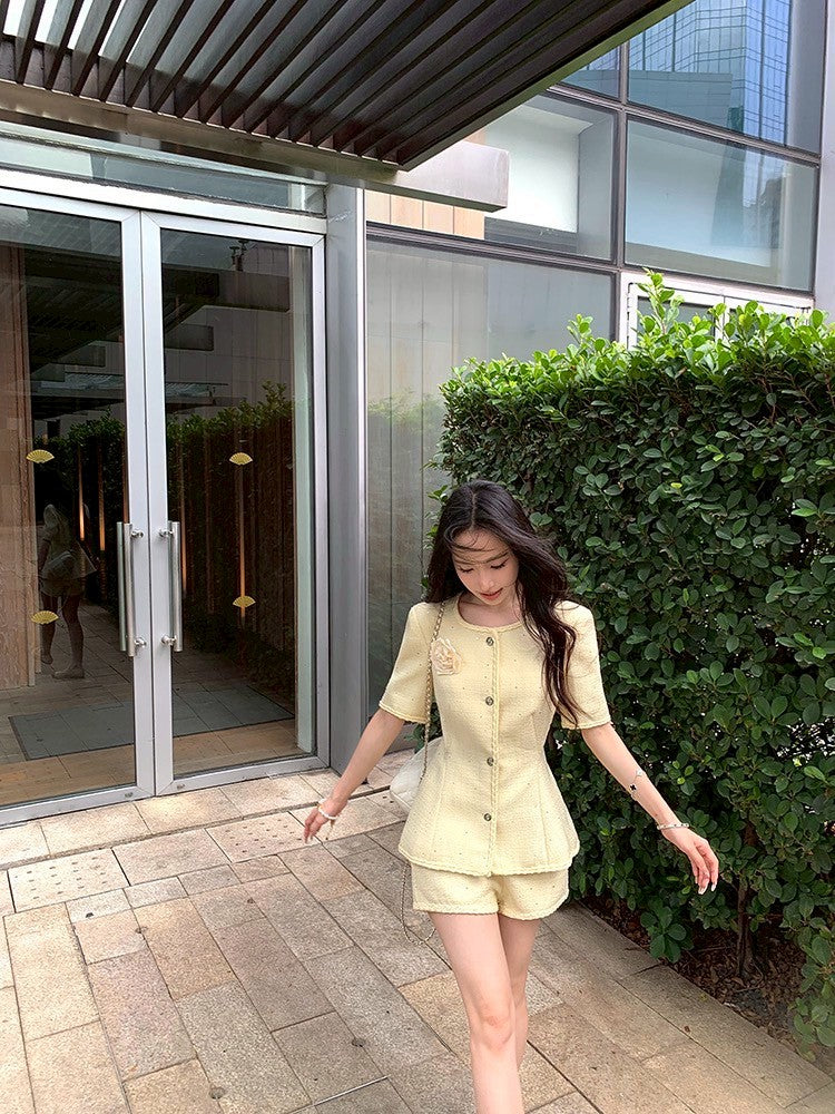 ''Na+''中式小香 氣質鵝黃色編織圓領外套 短褲