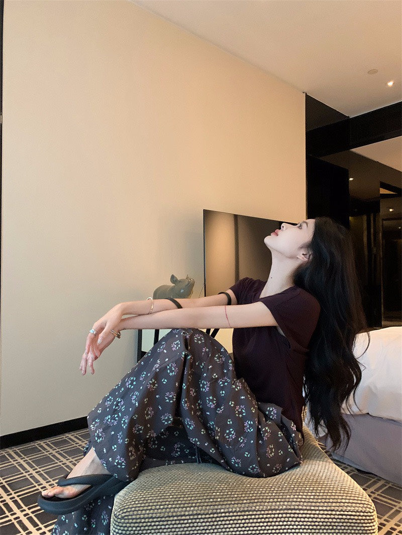 NA+ 酒店舒適穿寬鬆簡約tee/碎花休閒褲