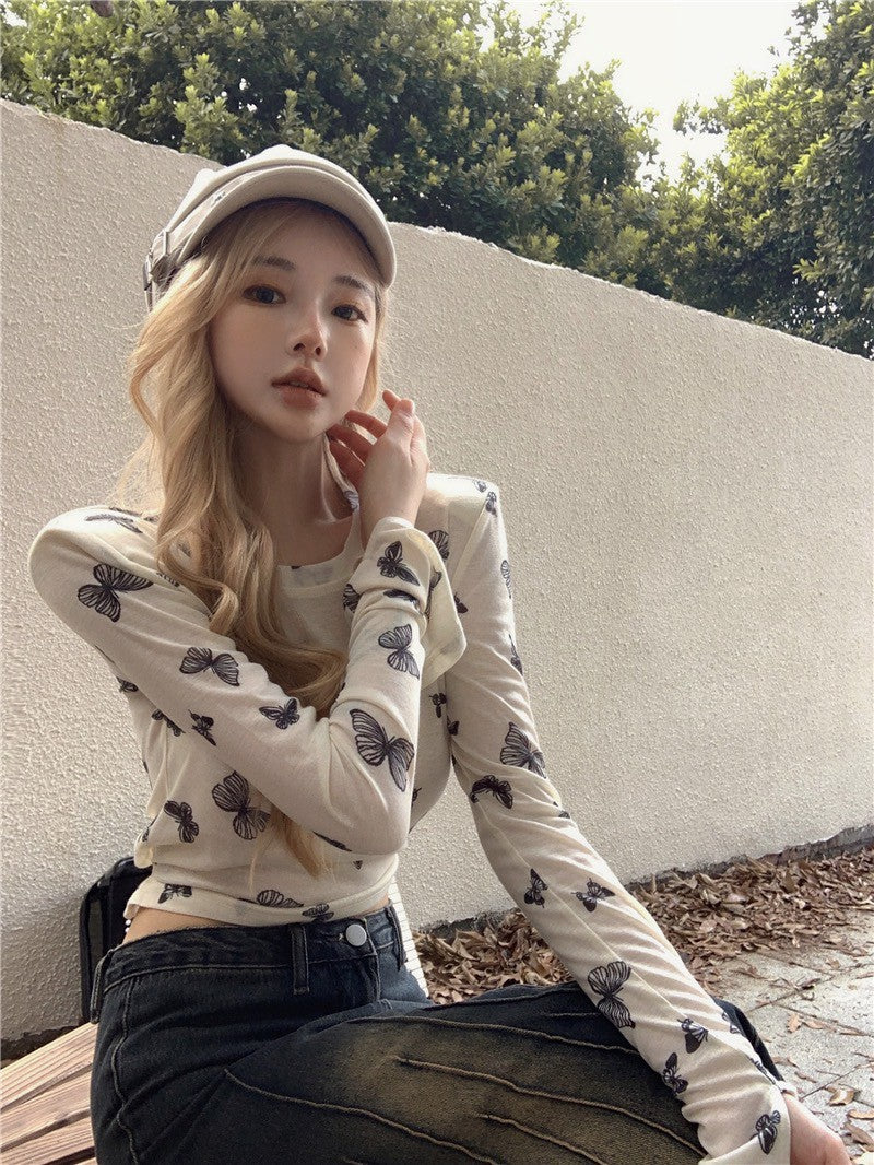 Na+ Lucky蝴蝶印花透視彈力上衣 杏