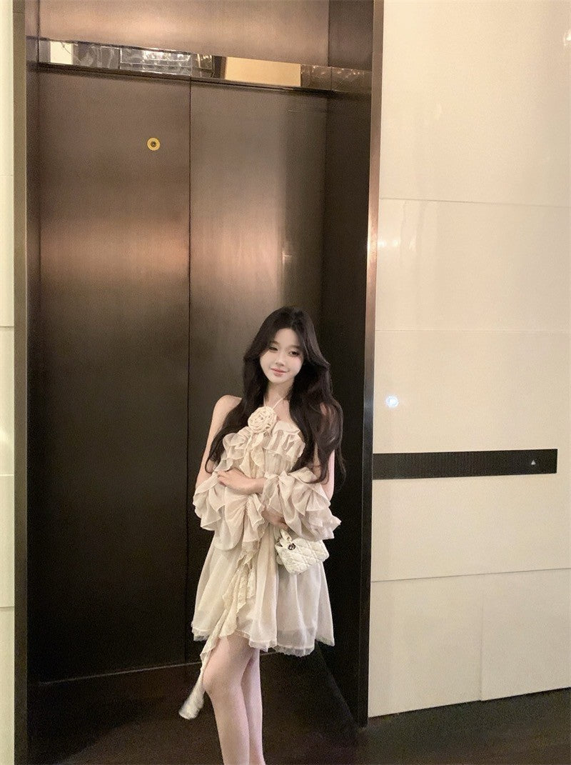 Na+ 精靈仙境夢幻法式荷葉掛脖連身裙 杏