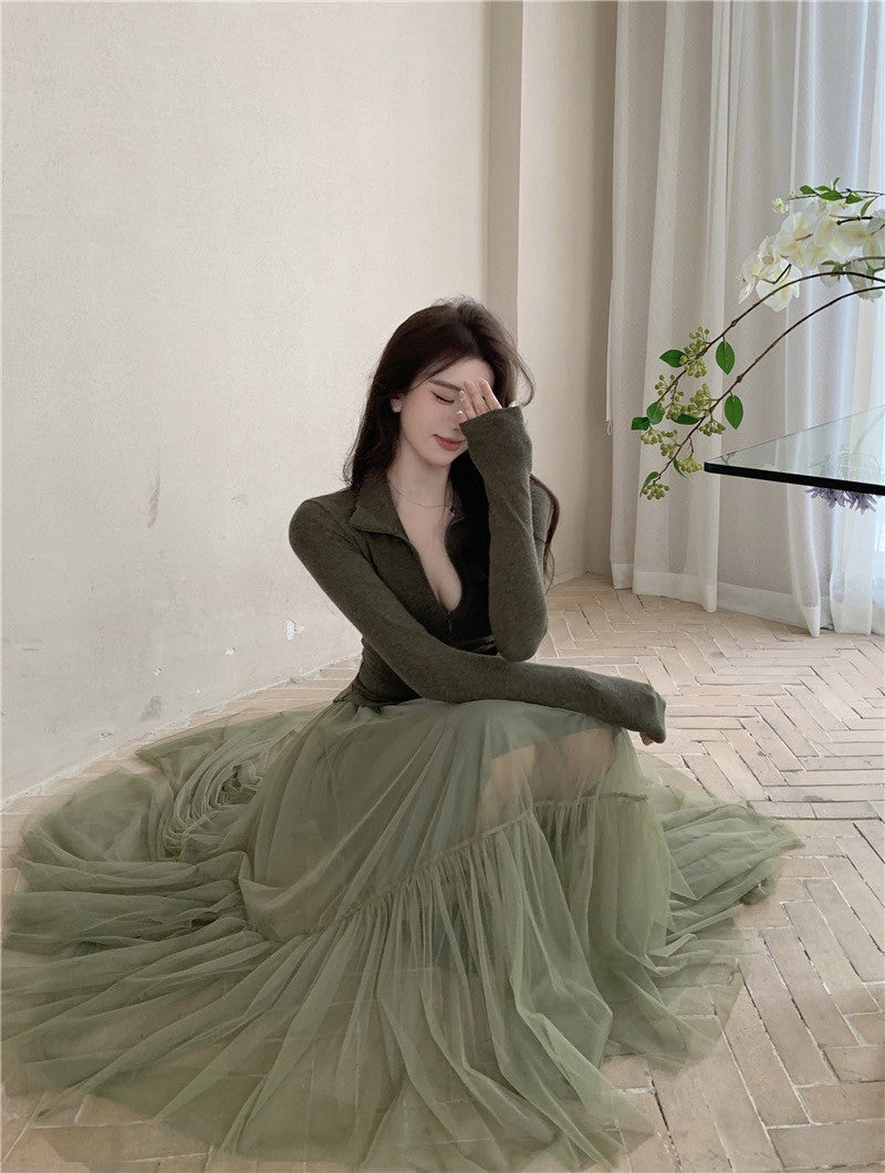 Na+ 禪意綿綿羊駝絨緊身小V領上衣 網紗半身裙