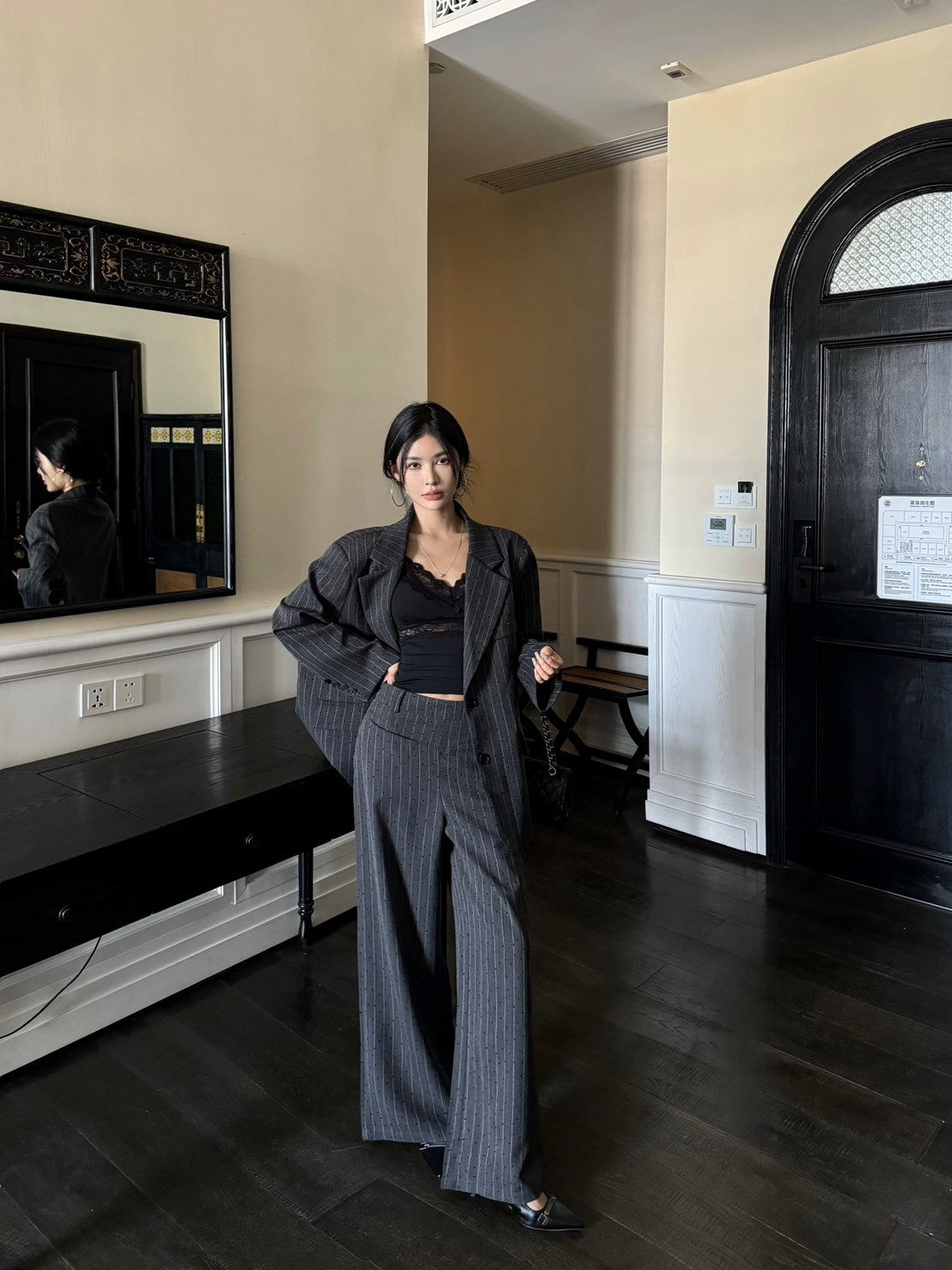 "Na+"個性剪裁 時髦人士復古波點紋灰色西裝外套 高腰西裝褲