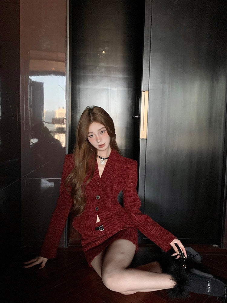 ''Na+''時髦勃艮第紅 正肩收腰西裝外套 半身裙