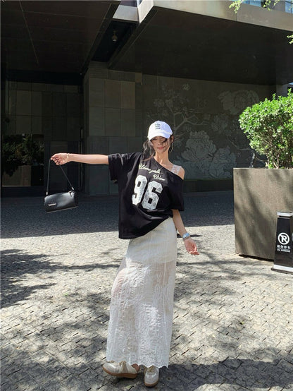 Na+ 蕾絲狂想字母印花斜肩上衣 蕾絲魚尾半身裙