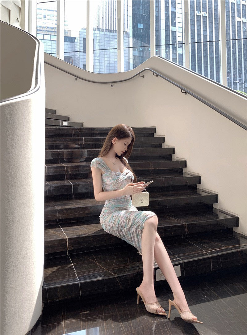 NA+ 漫野碎花極致純慾V領暈染連身裙 綠花