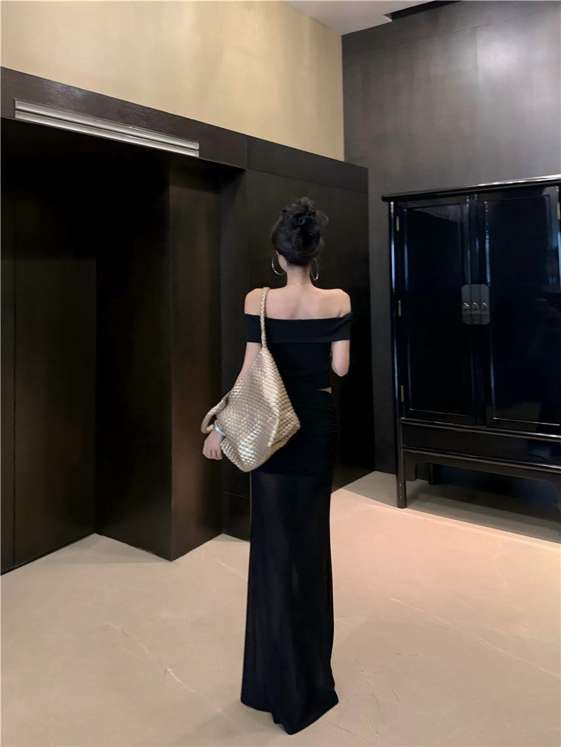 NA+ 主角光環一字領顯瘦上衣 網紗拼接裙 黑