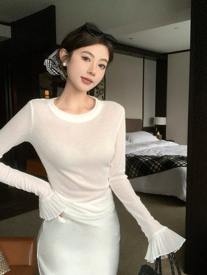 Na+ 人魚公主 氣質喇叭袖圓領彈力打底上衣 白