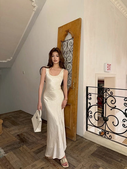 NA+ 雲海月影 氣質U領背心緞面連身裙