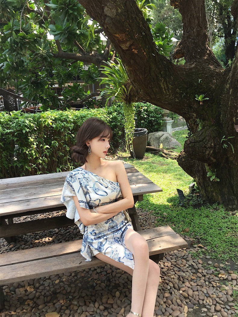 NA+ 古董千金矜貴印花斜領連身裙