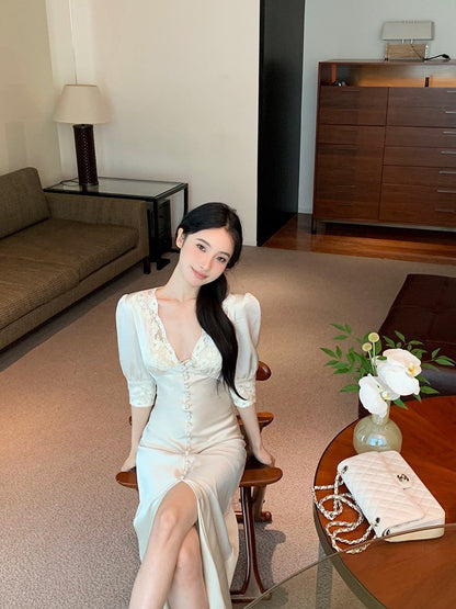 ''Na+''歲月靜好 氣質緞面公主蕾絲花拼接法式連身裙