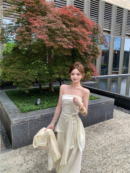 NA+ 米蘭假日 高雅抹胸側飄帶休閒褲套裝 白色