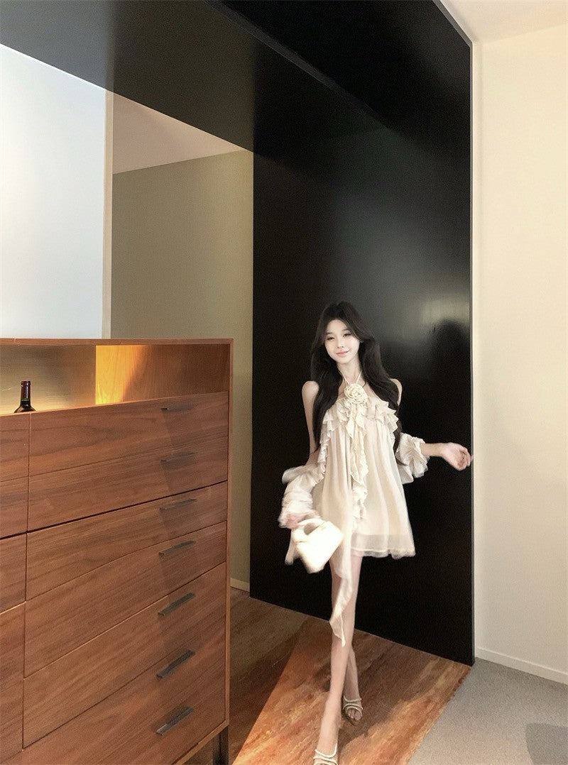 Na+ 精靈仙境夢幻法式荷葉掛脖連身裙 杏