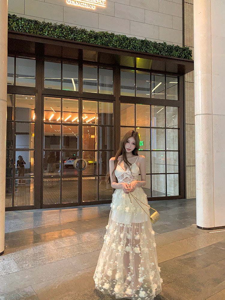 NA+ 梨花白月手工立體花縷空高級連身裙