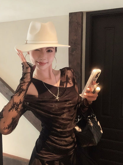 NA+ 造型偷心蕾絲假兩件式疊穿上衣 黑