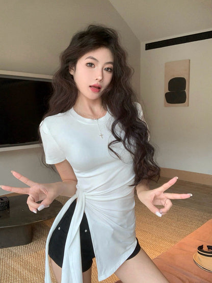 Na+ 簡約圓領側腰開叉顯瘦上衣 白