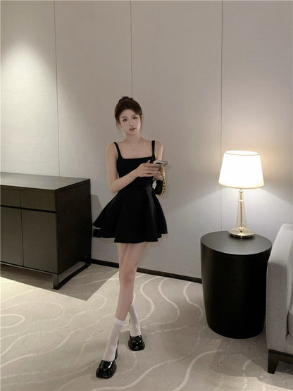 NA+ 小芭蕾 高級名媛氣質方領洋裝 黑色