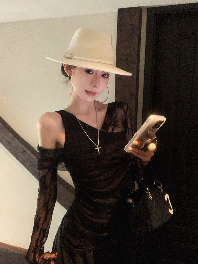 NA+ 造型偷心蕾絲假兩件式疊穿上衣 黑