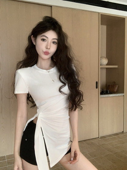 Na+ 簡約圓領側腰開叉顯瘦上衣 白