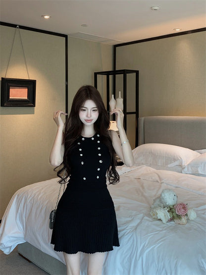 NA+ 古早氣質圓領釘珠針織背心/半身裙 白/黑