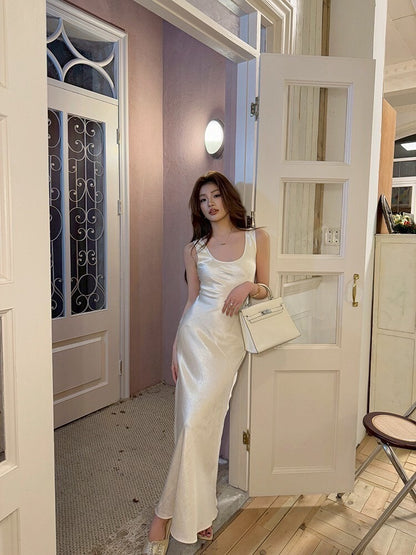 NA+ 雲海月影 氣質U領背心緞面連身裙