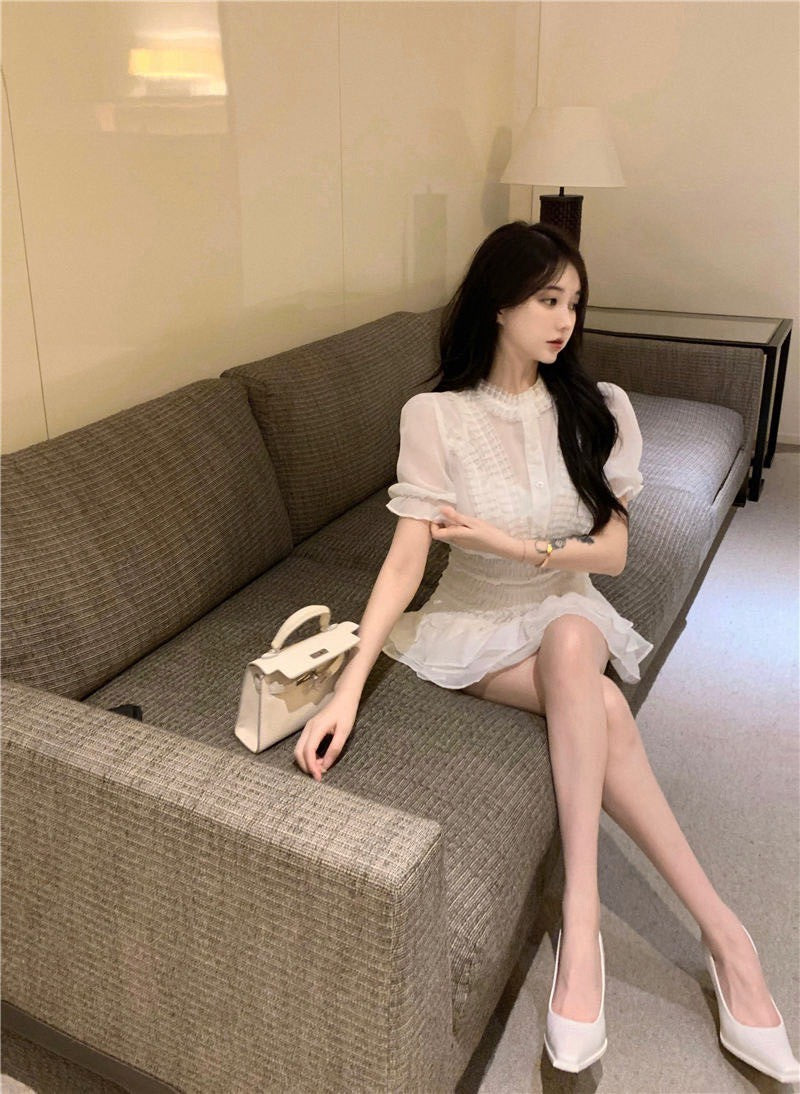 NA+ 清透冷茶熱銷再版娃娃領收腰連身裙 白