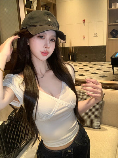 Na+ 韓系香奶奶 蕾絲修身薄款上衣 純白/豹紋花