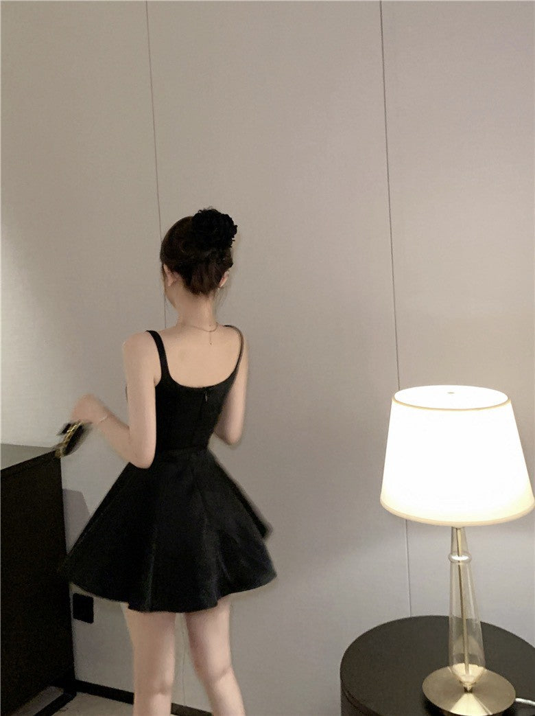 NA+ 小芭蕾 高級名媛氣質方領洋裝 黑色