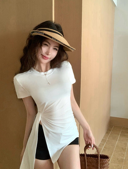 Na+ 簡約圓領側腰開叉顯瘦上衣 白