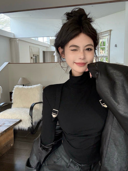 NA+ 酷颯美模揹帶設計感高領長袖上衣 黑