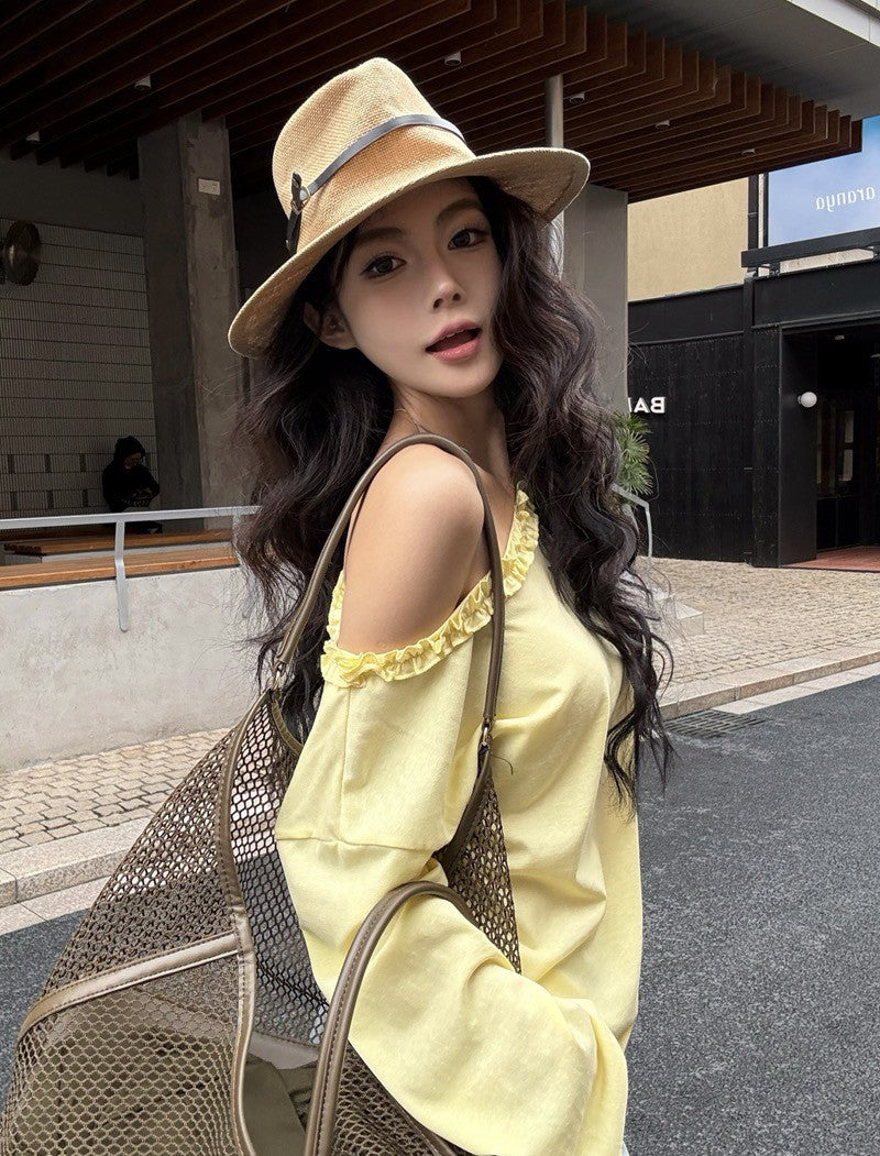 NA+ 推薦款*休閒花邊斜領寬鬆慵懶上衣 黃