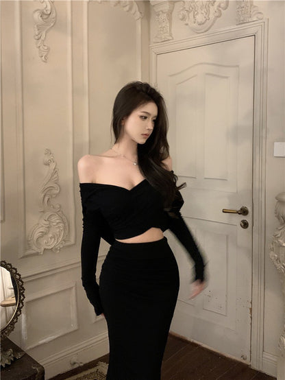 NA+ 「窈窕」復古回歸連帽交錯上衣/魚尾半身裙 波爾多紅/黑