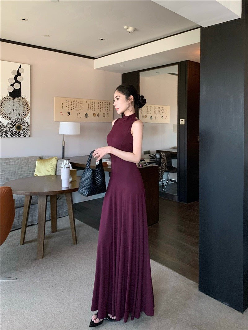 NA+ 高貴魔都 貴氣半高領美背連身裙 紫紅