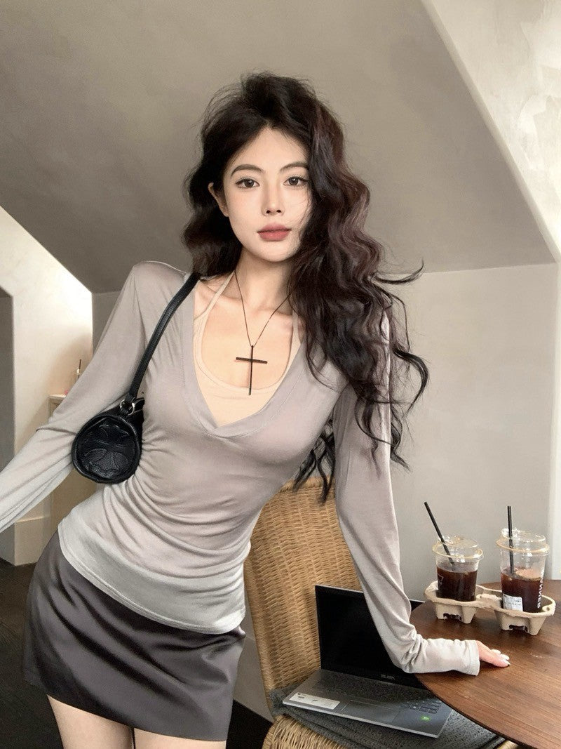 Na+ 休閒百搭 冰肌天絲V領上衣 灰