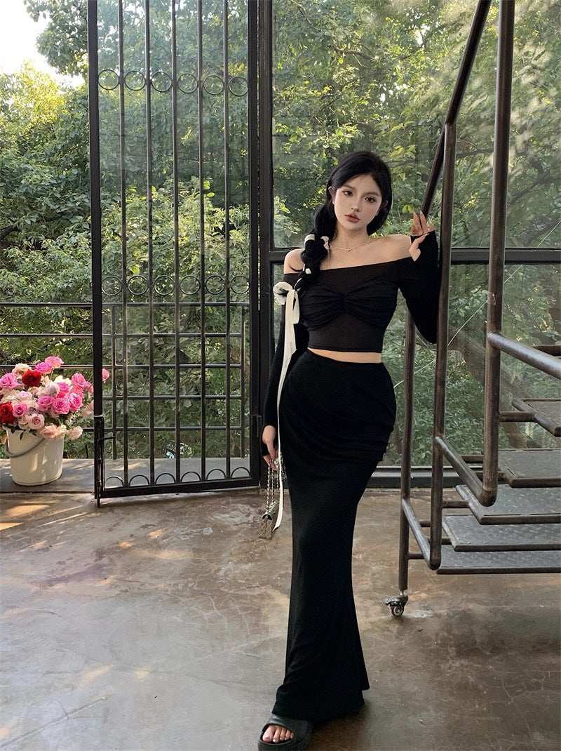 NA+ 鎏光漫步裙/透紗一字領修身上衣  黑