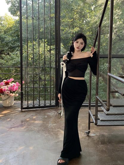 NA+ 鎏光漫步裙/透紗一字領修身上衣  黑