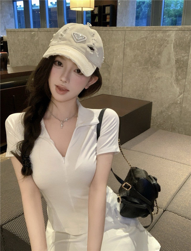 Na+ 運動clean fitting 休閒簡約polo領半身裙套裝 白