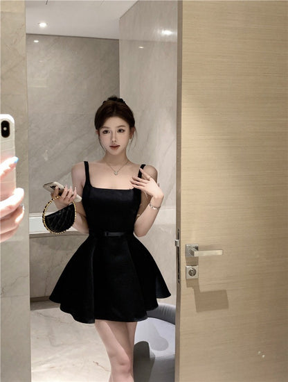 NA+ 小芭蕾 高級名媛氣質方領洋裝 黑色