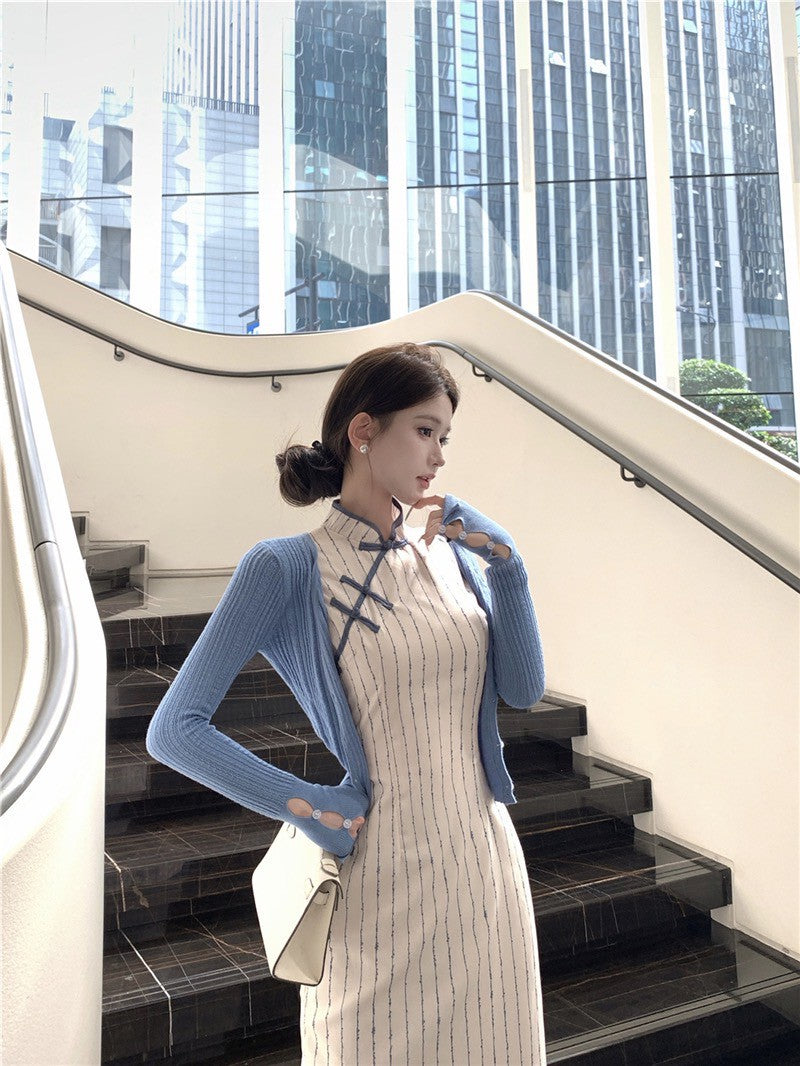 NA+ 海鹽中式盤扣條紋印花旗袍裙 針織外開衫藍色