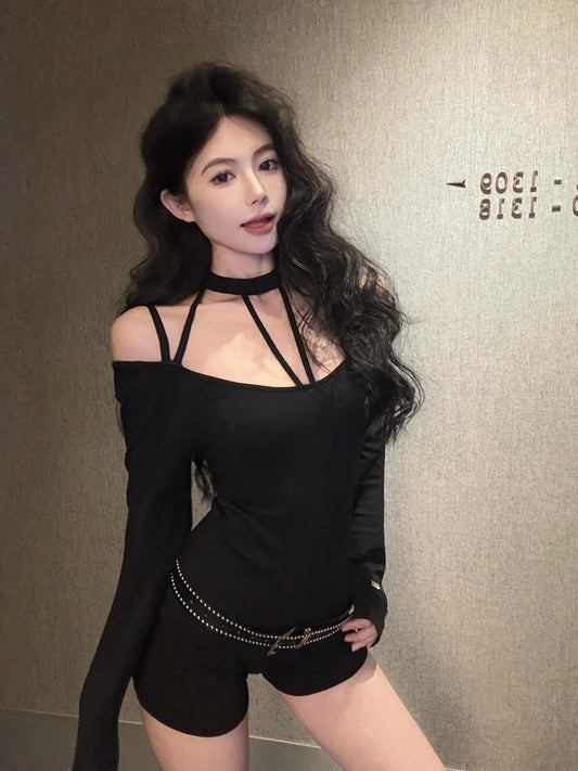 NA+ 性感主打縷空掛脖連體衣 黑