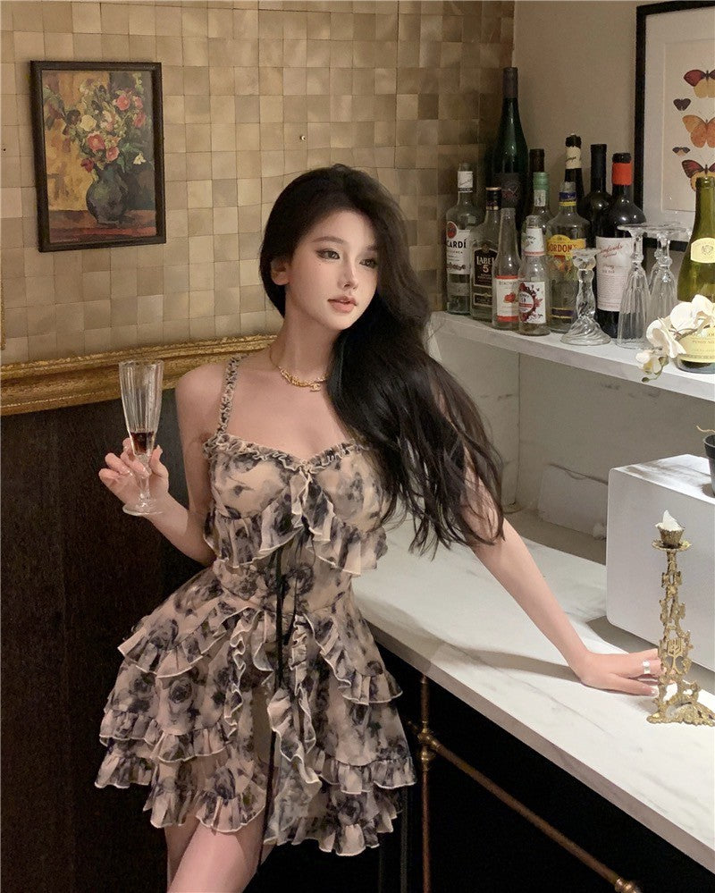 Na+ 復古歐式印花層層荷葉連身洋裝