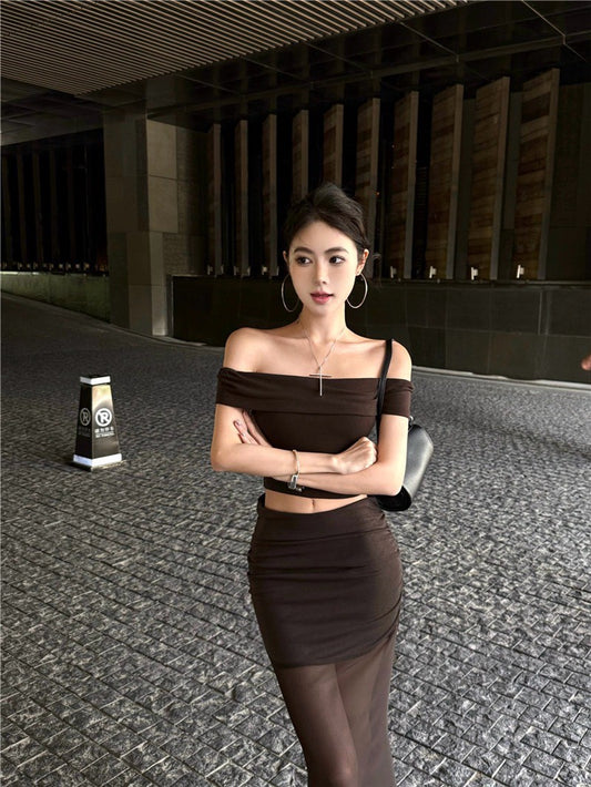 NA+ 主角光環一字領顯瘦上衣 網紗拼接裙 咖