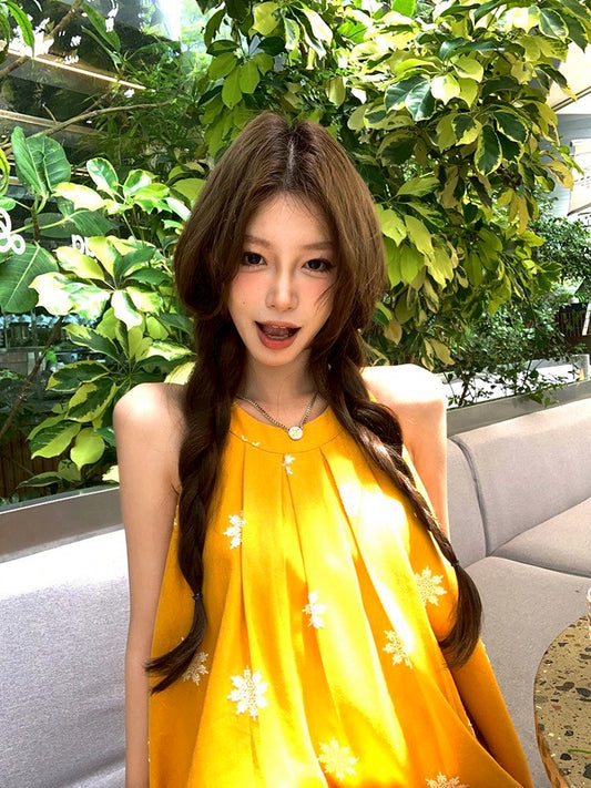 NA+ 黃油可麗露繡花料圓領背心上衣