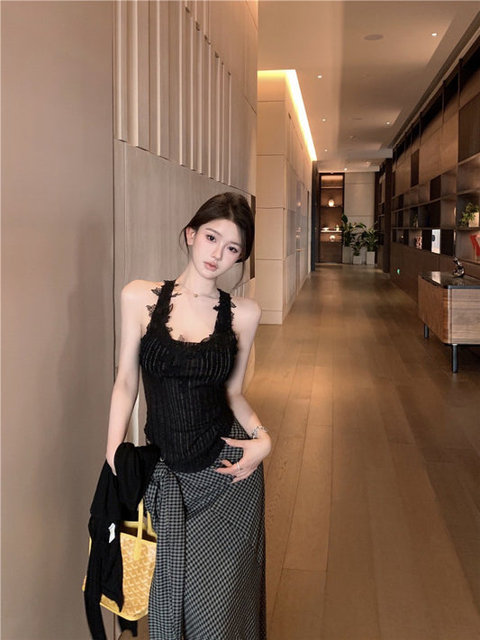 Na+ 復古法式純慾蕾絲背心 設計綁帶格紋半身長裙