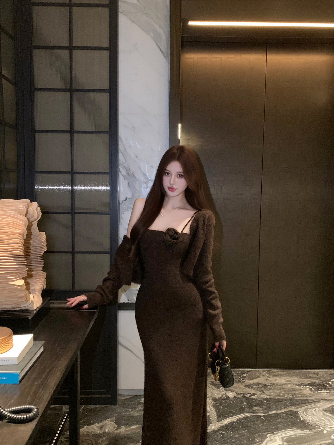 NA+ 輕熟摩卡厚針織抹胸裙 同色系短款外套