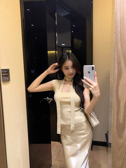 ''Na+''溫柔鄉定染鵝黃方領針織上衣 抓皺醋酸半身裙  金