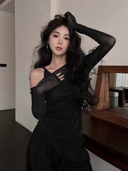 NA+ 閃耀辣妹碎銀針織露肩上衣 黑