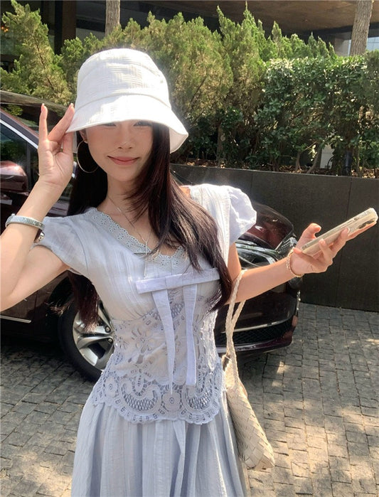 NA+ 幽靜午後蕾絲縷空泡泡袖重工連身裙 藍色