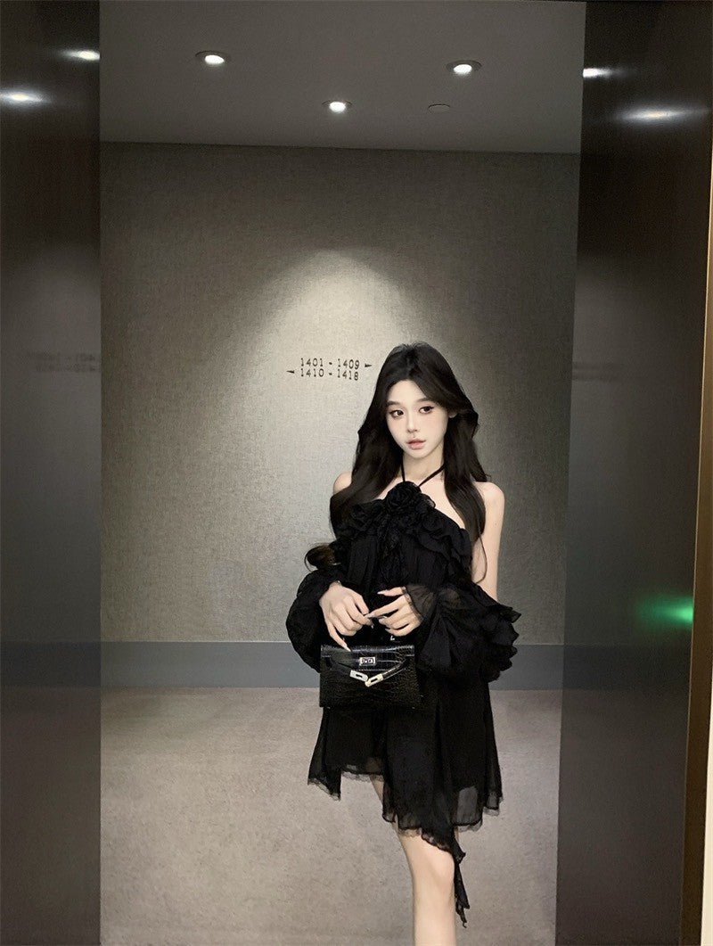 Na+ 精靈仙境夢幻法式荷葉掛脖連身裙 黑