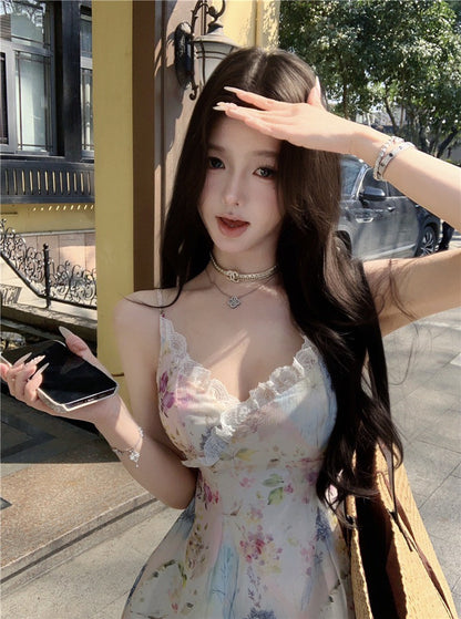 Na+ 熱帶雨林 V領收腰細肩上衣