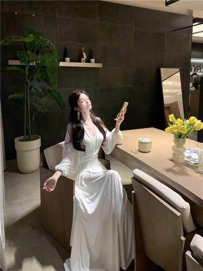 NA+ 淡香純慾蕾絲扭結拼接長款連身裙 白